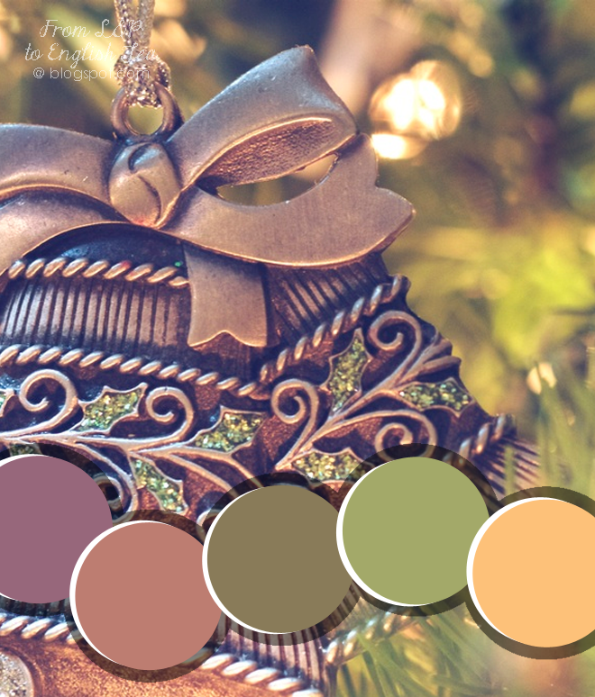 Colour Cluster Christmas silver bells